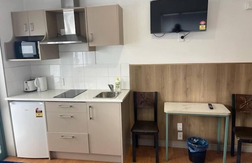 Manukau City Hotel | Conway Motel