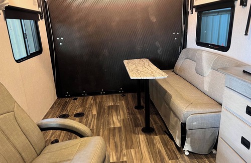 Redmond House | Cool RV with AC in Redmond