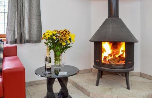 Folkestone House | Coombe Wood Coach House