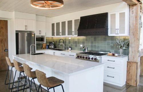 Merrijig House | Coombs Hill Barn