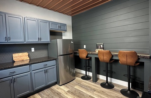 Cortland House | Copper on Woodruff 7BR, 2 Bath and Central Location