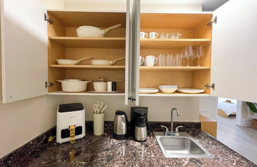 Ludlam Apartment | Coral Gables Apartment