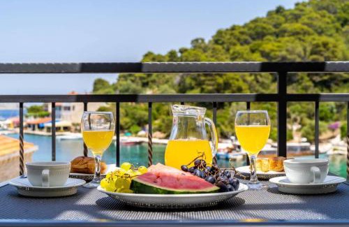 Pomena Apartment | Corallium Blue