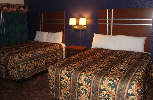 Waite Park House | Coratel Inn & Suites By Jasper Waite Park - 2 Queen Bed Non-Smoking