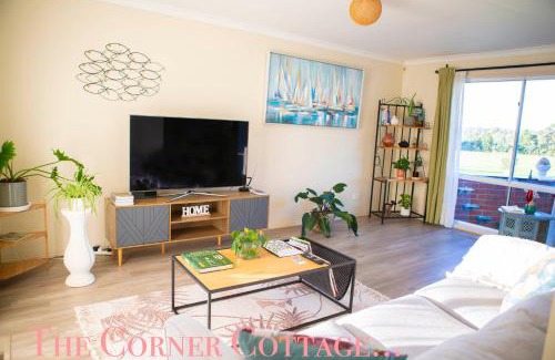 Dandenong North House | Corner Cottage