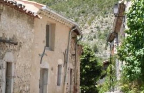 Cornillon-sur-lʼOule Cottage | Cornillon Sur L Oule: Country Cottage/Gite - Cornillon sur l'Oule