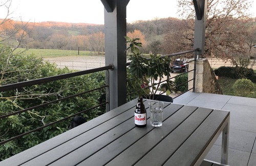 Sainte-Croix House | Corps de Ferme Entièrement Rénové en Pleine Campagne