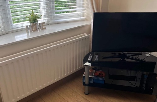 Stonnall House | Cosy 3 Bed Modern House Family Friendly Birmingham, UK- WiFi, NEC, LG Arena