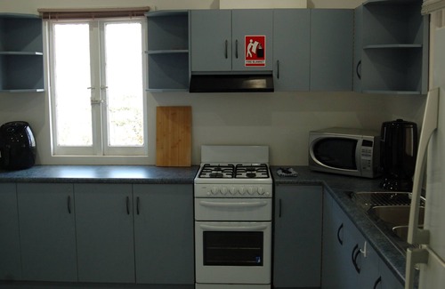 Taperoo House | Cosy, affordable whole 3Bed house, ideal for a large family and pet friendly!