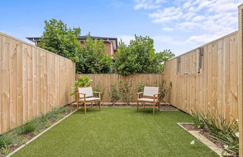 Henderson House | Cosy and Stylish Auckland Home