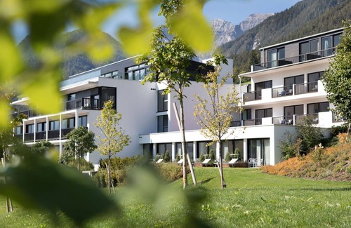 Telfes im Stubai Apartment | Cosy apartment for 4 guests with WIFI, pool, TV, terrace, pets allowed and parking