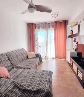 San Jorge Apartment | Cosy Apartment in Castellón with Shared Pool, 55 sqm