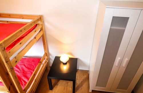 Muhldorf Apartment | Cosy apartment for 8 people with WIFI, TV, balcony and parking