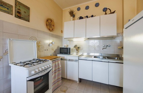 Rapallo Apartment | Cosy apartment for 4 people with balcony