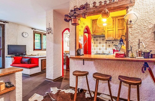 Madesimo Apartment | Cosy apartment for 5 people with WIFI, TV, terrace and pets allowed