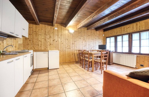 Macugnaga Apartment | Cosy apartment for 6 people with TV, balcony, pets allowed and panoramic view