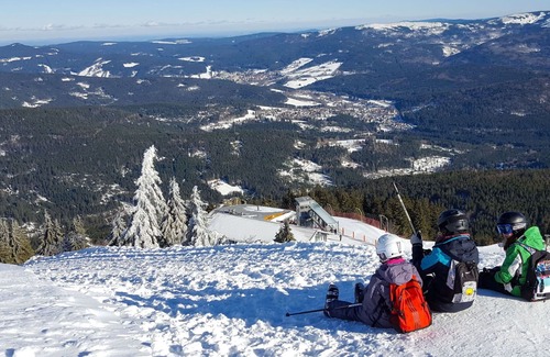 Arrach Apartment | Cosy apartment for 4 people with WIFI, TV, patio, pets allowed and parking