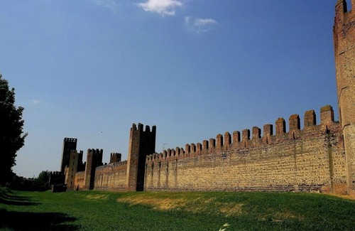 Montagnana Apartment | Cosy Apartment “Le Cà De Boron Comfort Apartment” near Historical Centre with Wi-Fi