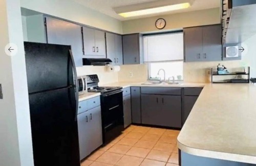 Port Mansfield House | Cosy beach style home with private fishing pier located on Lower Laguna Madre n