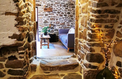 Saint-Paul-la-Coste Other | Cosy cottage in old farmhouse