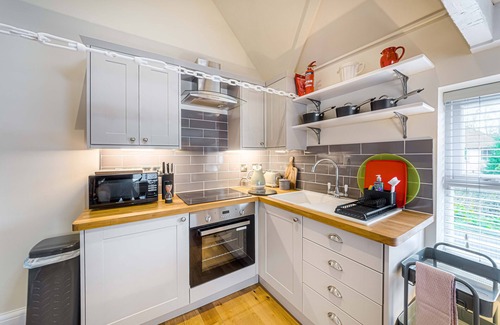 Arundel Cottage | Cosy cottage for 2 in central Arundel