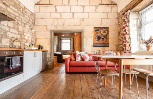 Bradford-on-Avon House | Cosy cottage with private parking, near Bath