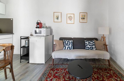 Blatin Apartment | Cosy designer apartment, downtown