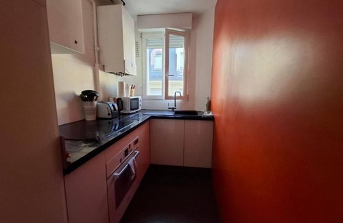 Maisons-Alfort Apartment | Cosy F2 at the gateway to Paris - 6 min by RER from Paris Gare de Lyon