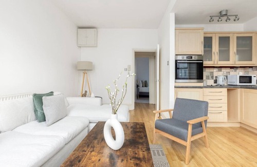 Northcote Apartment | Cosy Flat in Battersea