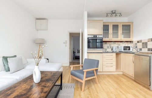 Northcote Apartment | Cosy Flat in Battersea