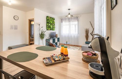 Lezignan-Corbieres Apartment | Cosy Green Clim Wifi Centre ville 2 pers