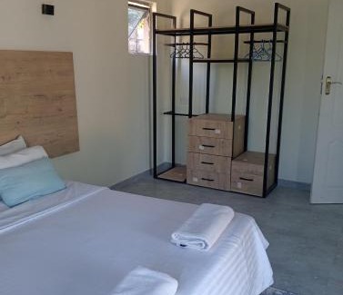 Lusaka Apartment | Cosy One bedroom with Solar backup, Swimming Pool & Wi-Fi