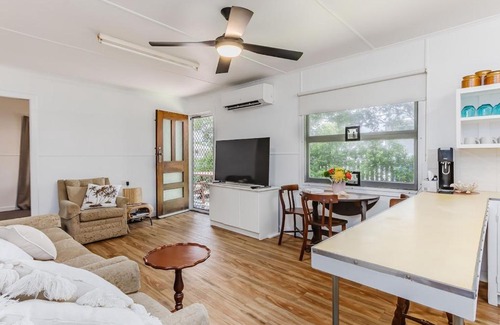 Kingscliff House | Cosy Pet Friendly Beach House