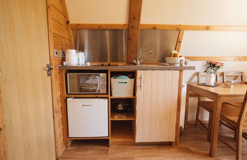 Garn Fadryn Cabin | Cosy Rural Cabin On Llyn Peninsula