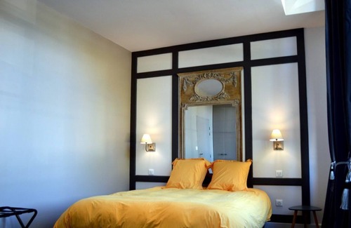 Combles-dn-Barrois Hotel | Cote Green