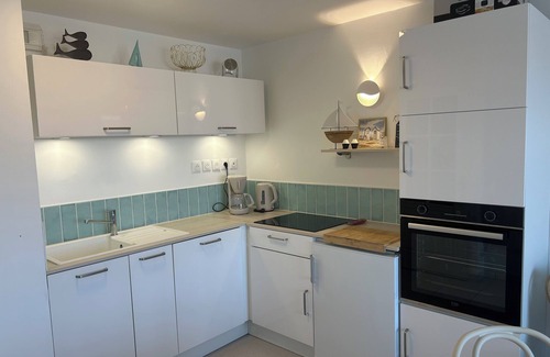 Sainte-Cecile-Plage Apartment | Côté Mer apartment 500 metres from the beach and dunes