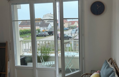 Sainte-Cecile-Plage Apartment | Côté Mer apartment 500 metres from the beach and dunes