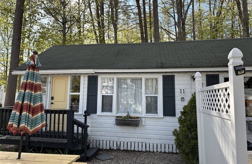 Wolfeboro Cottage | Cottage 11 - Year Round - Pet Friendly - 1 Bed/1 Bath w/Private Courtyard