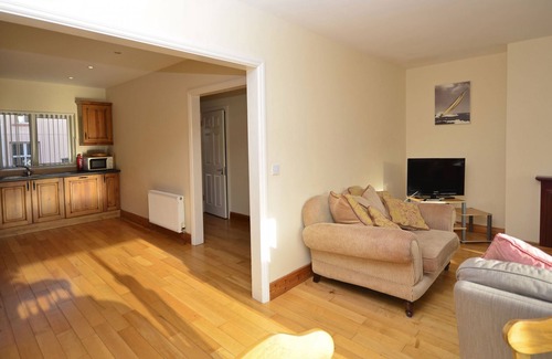 Cleggan Cottage | Cottage 323 - Cleggan - sleeps 8 guests in 4 bedrooms