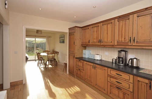 Cleggan Cottage | Cottage 323 - Cleggan - sleeps 8 guests in 4 bedrooms