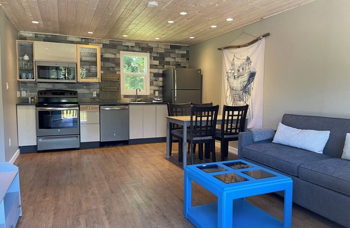 Sooke Cottage | Cottage 4& 5 with Waterfront and Beach Access