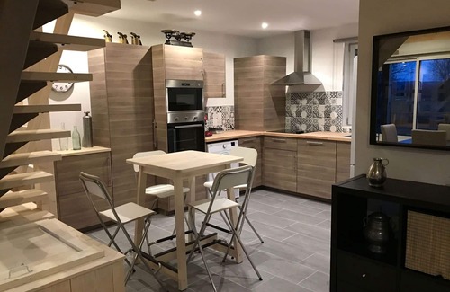 Doucier Ski Chalet | Cottage 6 to 8 people, House wood layout quality. Near lake Bcp of space