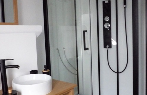 Betz-le-Chateau House | Cottage and private jacuzzi 1 hour from ZOO Beuval.