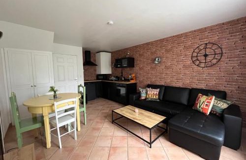 Ardon Apartment | Cottage avec terrasse Domaine golf de Limère prox Orléans