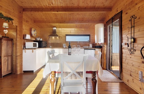 Fermentelos Cottage | Cottage 'Casa Da Lagoa Pateira' with Private Pool, Wi-Fi and Air Conditioning