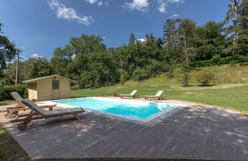 Grotte di Castro Cottage | Cottage con Piscina, Veranda, Giardino e Parcheggio Privato