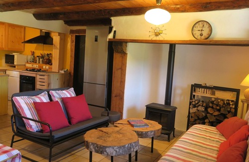 La Besseyre-Saint-Mary Cottage | Cottage for 10 with 4 bedrooms and 3 bathrooms, pets allowed