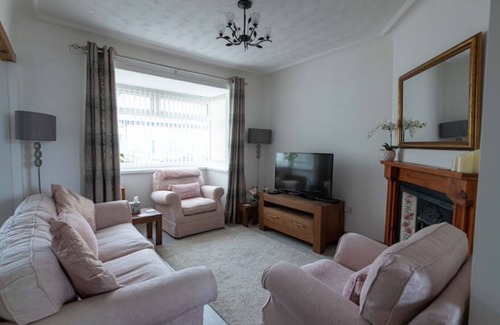 Hightown Cottage | Cottage, Hightown Village, Liverpool / Southport