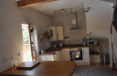 Shepton Mallet Cottage | Cottage In Prestleigh, Somerset, England