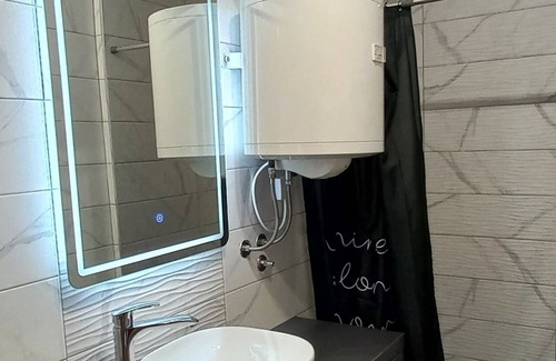 Marindol Cottage | Cottage in the vineyard, near the river Kolpa